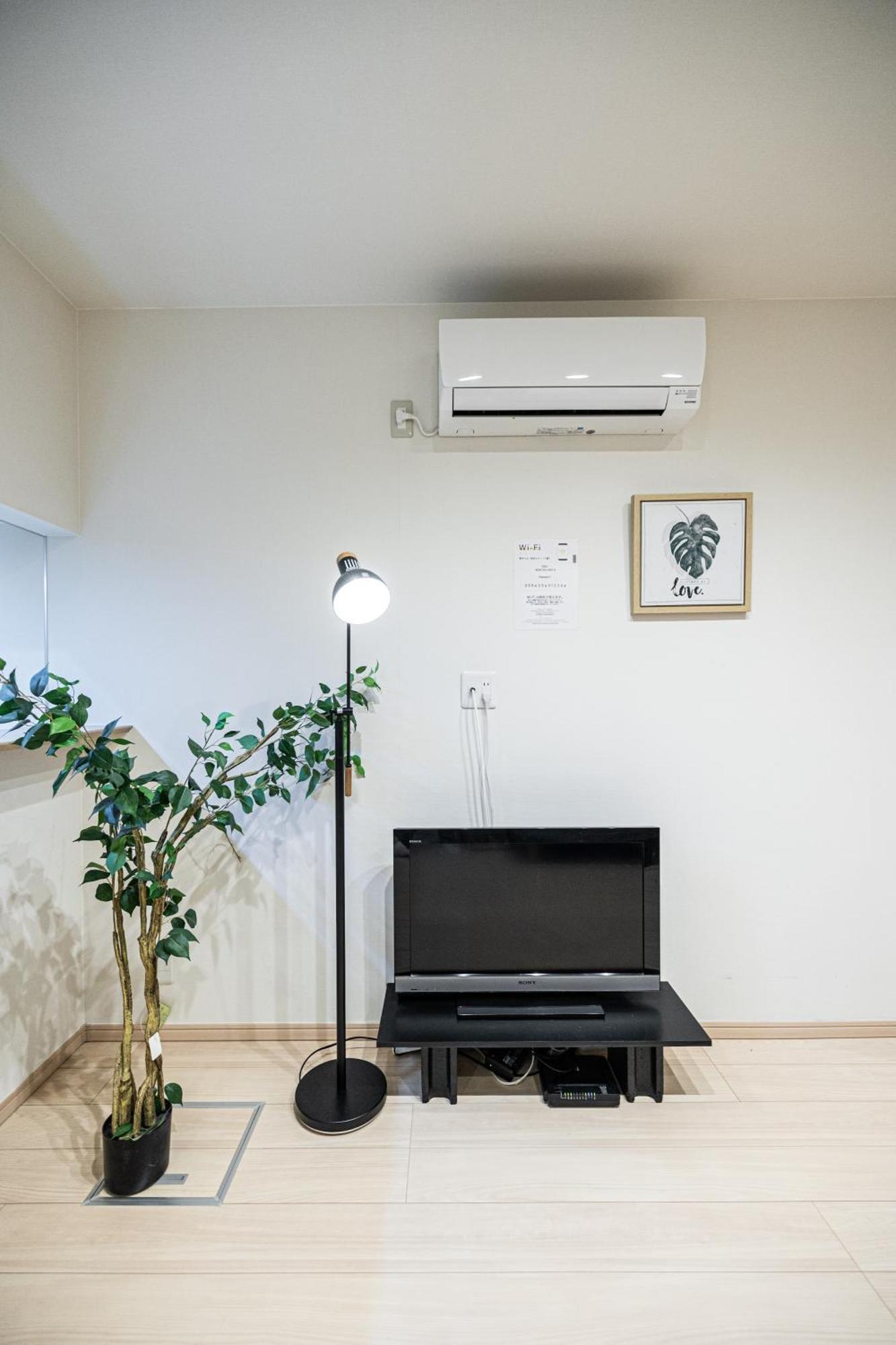 住吉メリー4階建戸建て 最大14人まで! 住吉大社徒歩圏内 梅田奈良関空まで直行 Villa Osaka Eksteriør billede