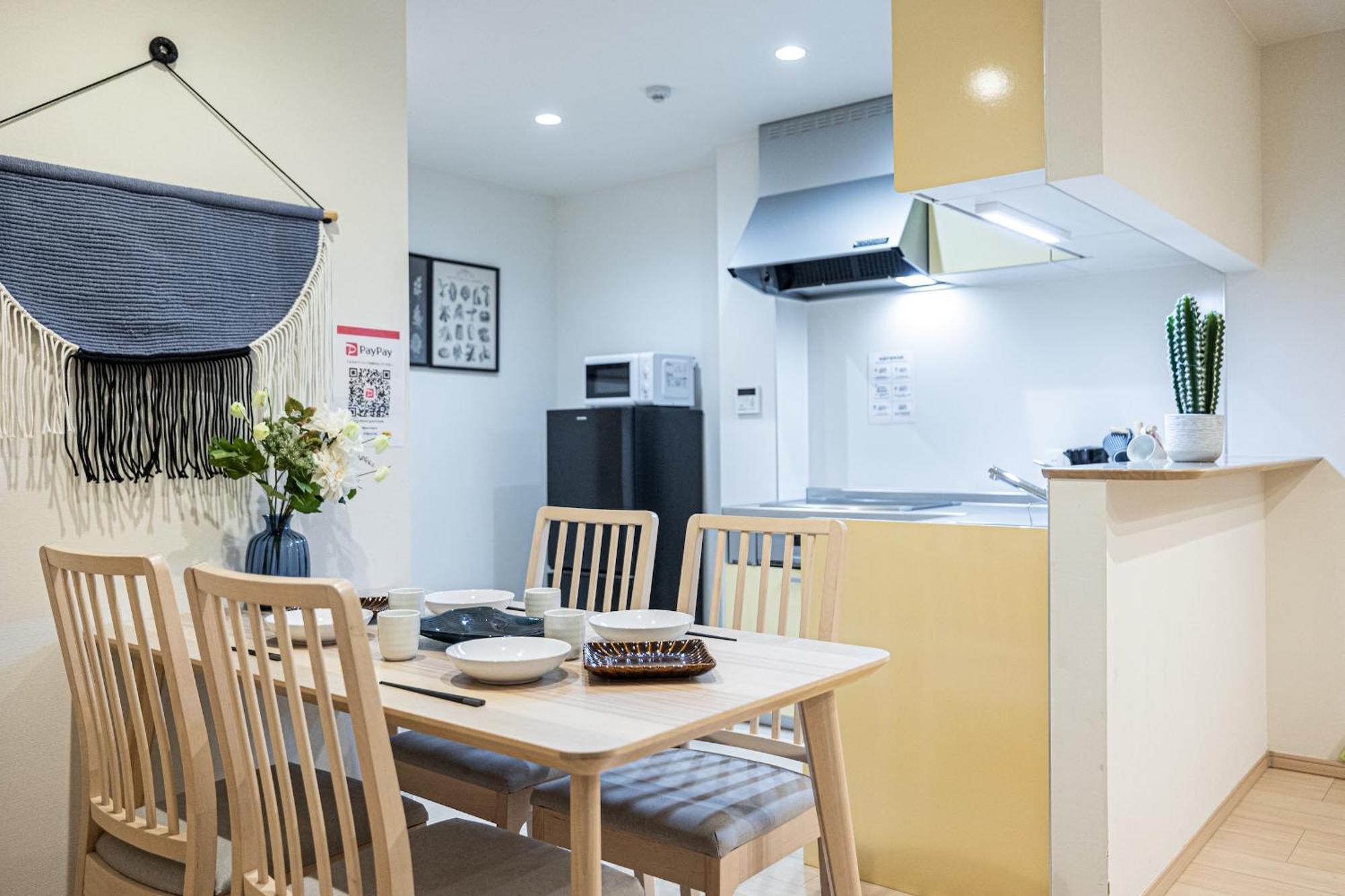 住吉メリー4階建戸建て 最大14人まで! 住吉大社徒歩圏内 梅田奈良関空まで直行 Villa Osaka Eksteriør billede